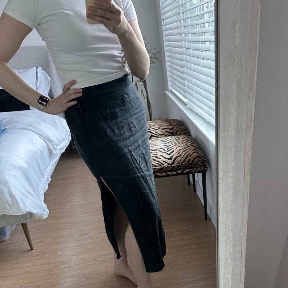 Wilfred Aritzia Black Linen Midi Skirt